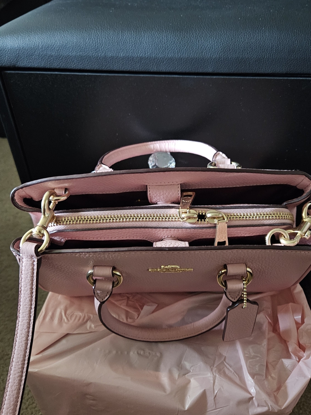 Coach Savannah Small Carryall bag in powder pink - Picture 3 of 8